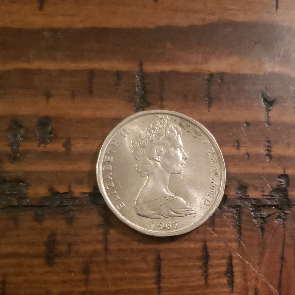 1967 New Zealand Elegant Coin Featuring Queen Elizabeth II